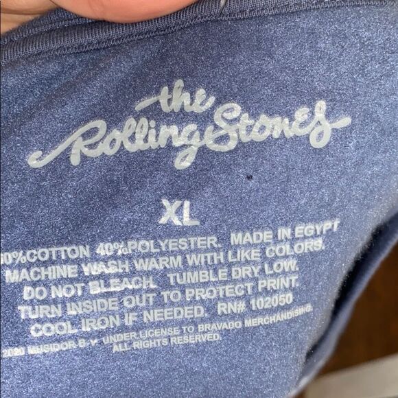 The Rolling Stones Blue Pullover Lips Graphic Sweatshirt Casual Contemporary - Picture 4 of 7